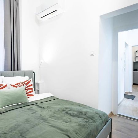 Central - New - Comfy Ac Studio Budapesta Exterior foto