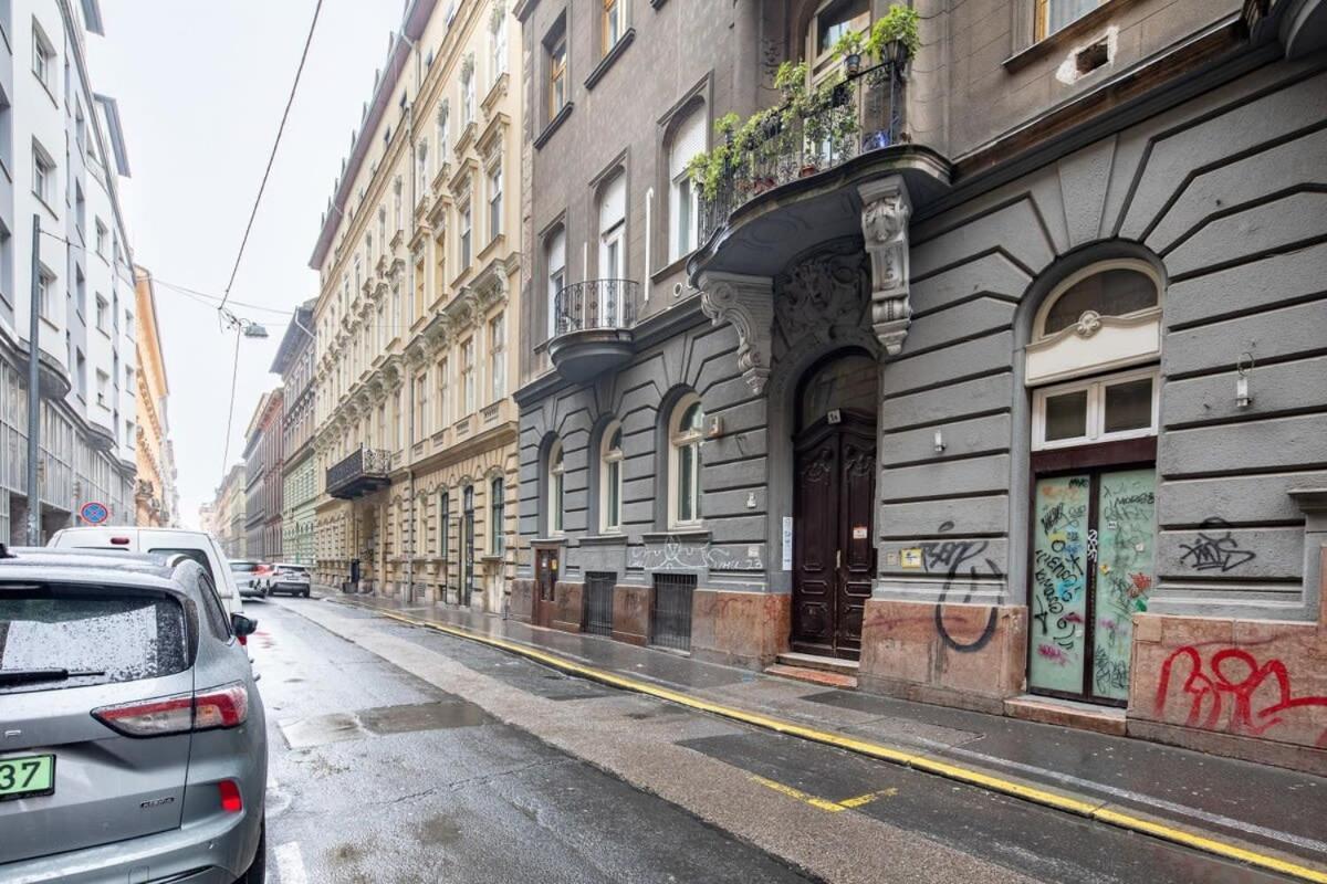Central - New - Comfy Ac Studio Budapesta Exterior foto